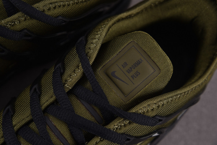 Nike Air Vapormax Plus Rough Green/Dark Russet-Black DQ4688-300