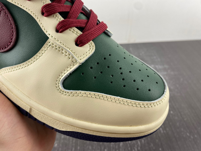 nike dunk low “from nike, to you” fv8106-361