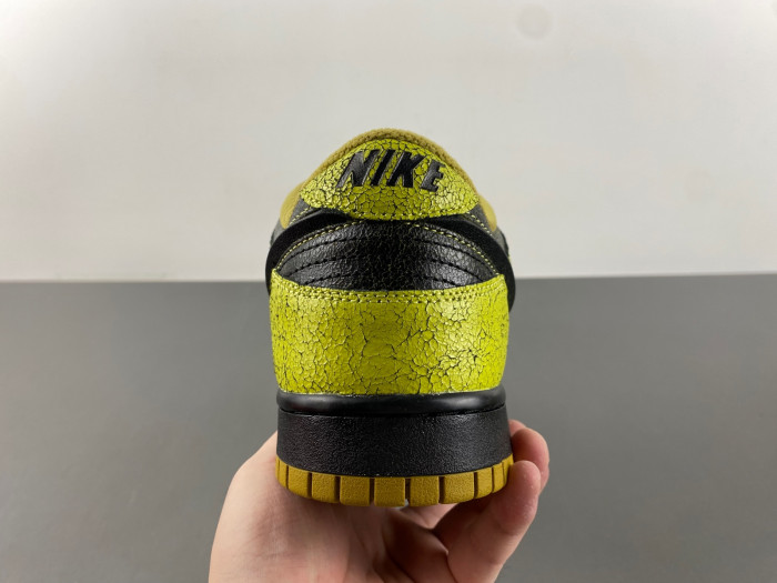 Nike Dunk Low “Halloween” HV6103-300