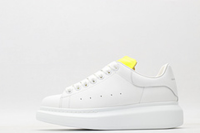 Ale*d*r M*Q*en E2697