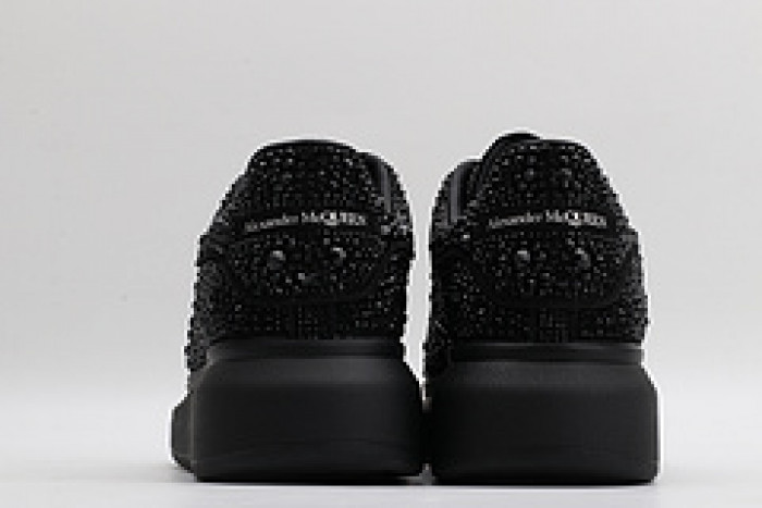 Ale*d*r M*Q*en E2703