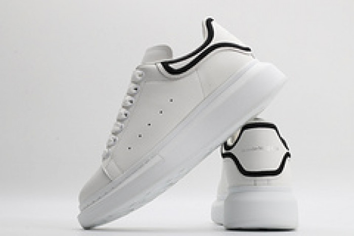 Ale*d*r M*Q*en E2711