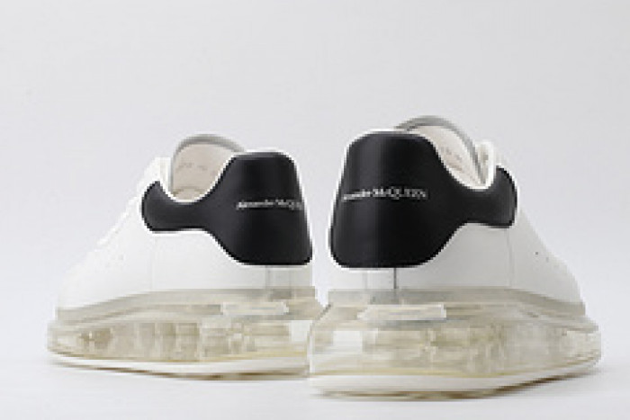 Ale*d*r M*Q*en E2719