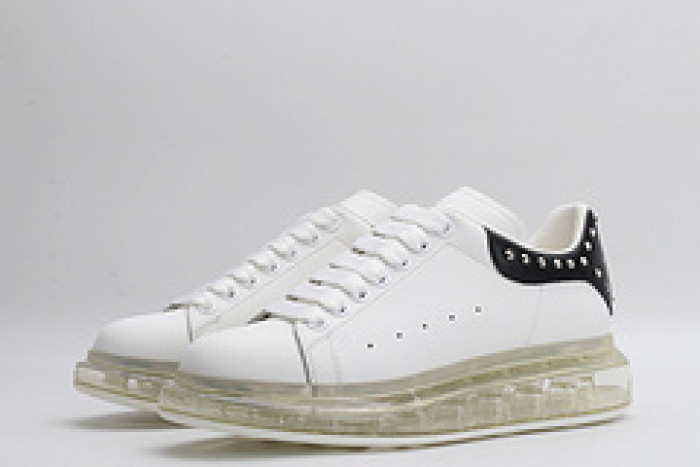 Ale*d*r M*Q*en E2721