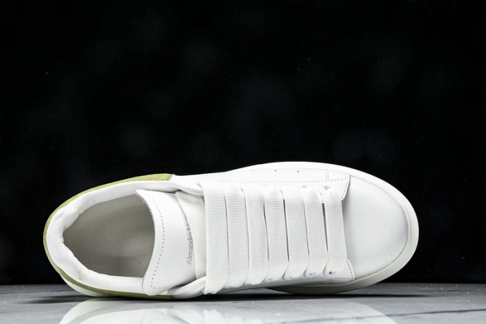 Ale*d*r M*Q*en E2725