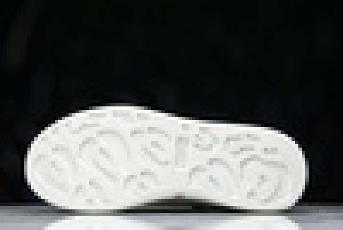 Ale*d*r M*Q*en E2728