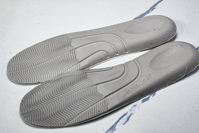 Ale*d*r M*Q*en E2730