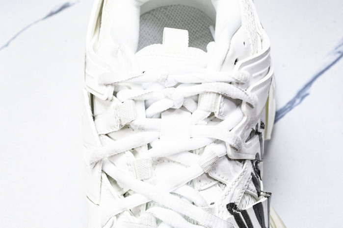 Ba*len*cia*ga TRACK 825417 WDTSC 1000