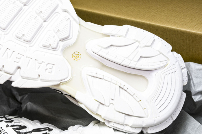 Ba*len*cia*ga TRACK 825417 WDTSC 1000