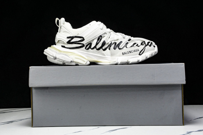 Ba*len*cia*ga TRACK 825417 WDTSC 1000