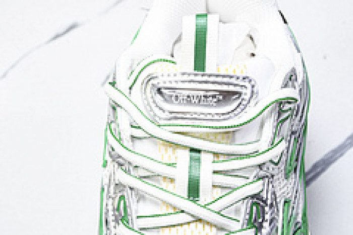 Off-White c/o Virgil Abloh