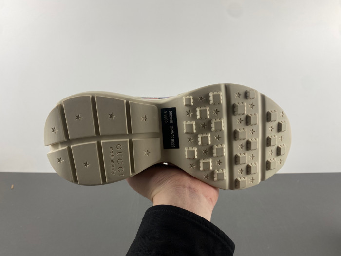 G*u*i SNEAKER E250217