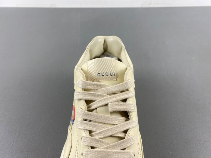 G*u*i SNEAKER E250217