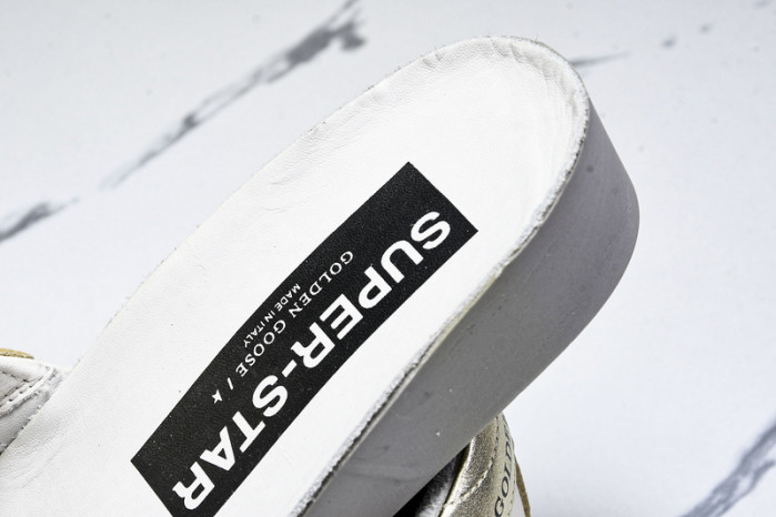 Golden Go*e S*per-Star SNEAKER GG07