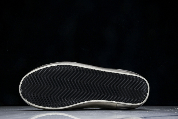 Golden Go*e S*per-Star SNEAKER GG07