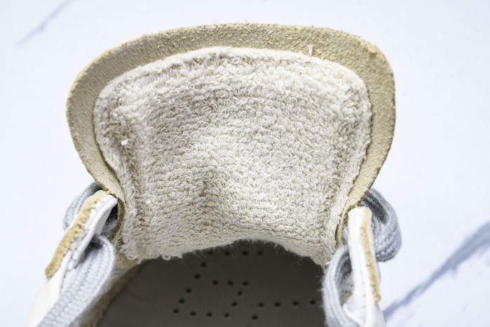 Golden Go*e S*per-Star SNEAKER GG08