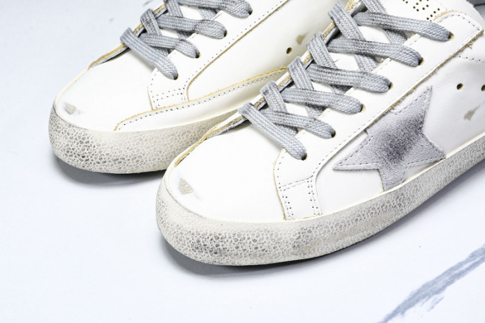 Golden Go*e S*per-Star SNEAKER GG08