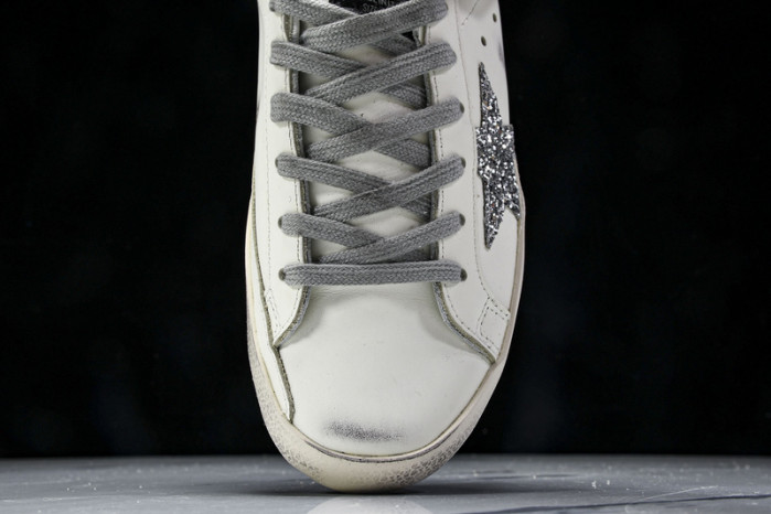 Golden Go*e S*per-Star SNEAKER GG09