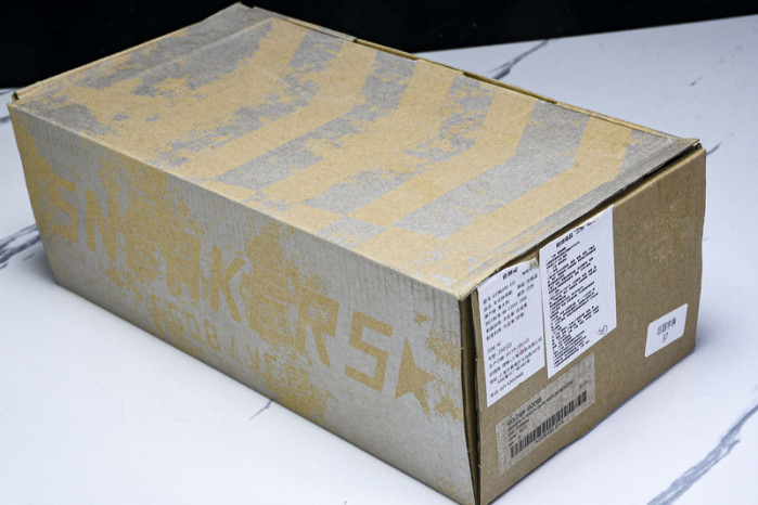 Golden Go*e S*per-Star SNEAKER GG10