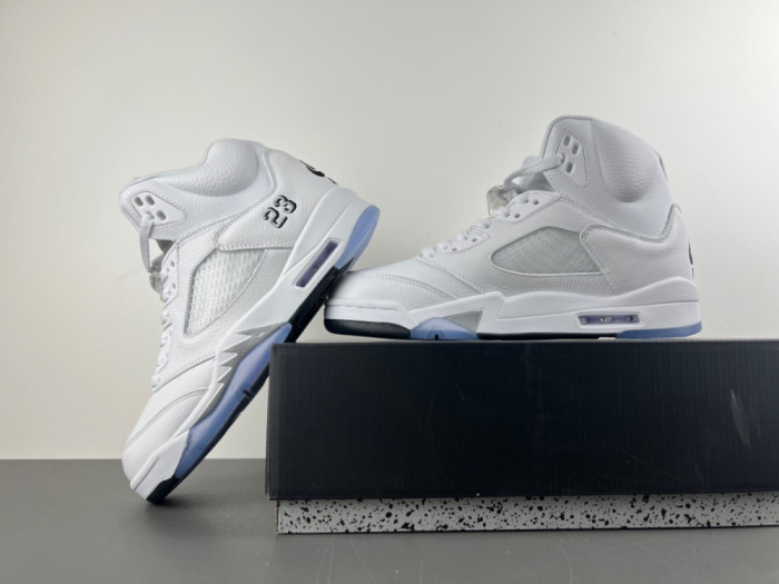 Air Jordan 5 White Metallic 2026 HQ7978-103