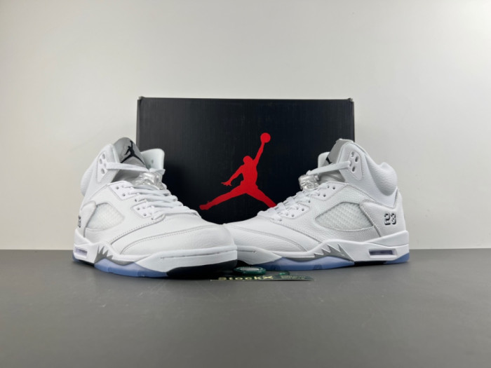 Air Jordan 5 White Metallic 2026 HQ7978-103