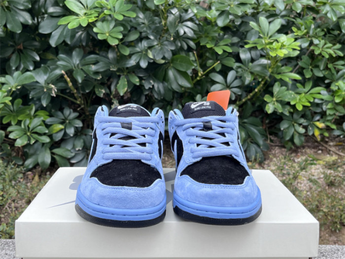 S*prem* x Nike SB Dunk Low Ocean Fog HQ8487-400