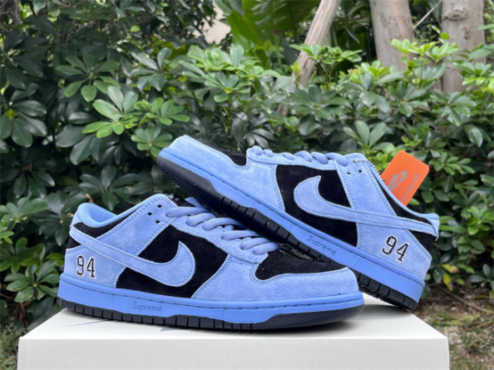 S*prem* x Nike SB Dunk Low Ocean Fog HQ8487-400