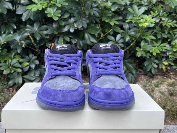 S*prem* x Nike SB Dunk Low OG QS "Ink" HQ8487-500