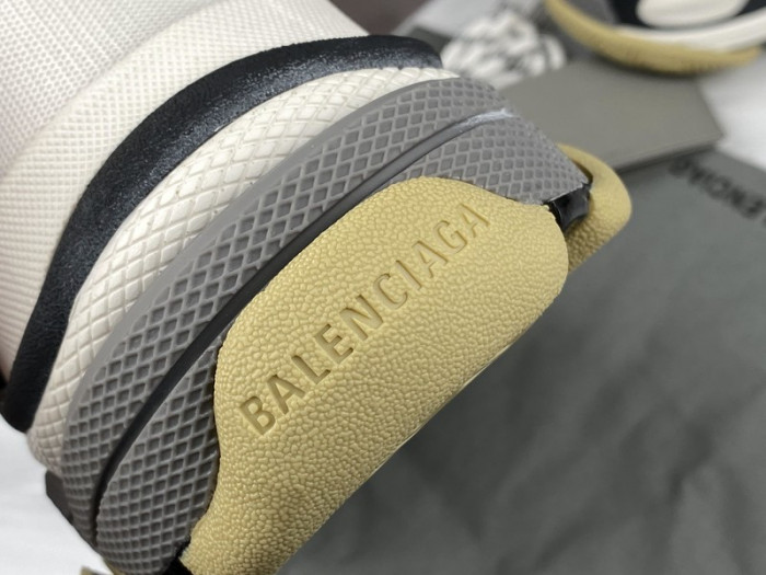 Ba*len*cia*ga triple s ecbl811861c