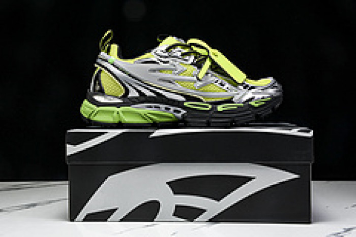 Off-White c/o Virgil Abloh