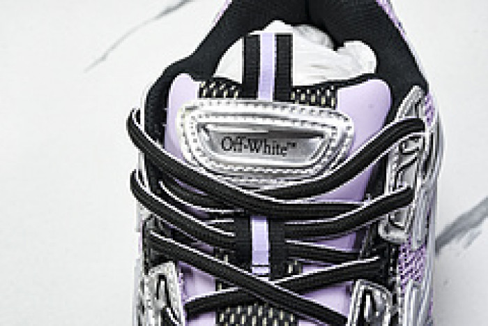 Off-White c/o Virgil Abloh