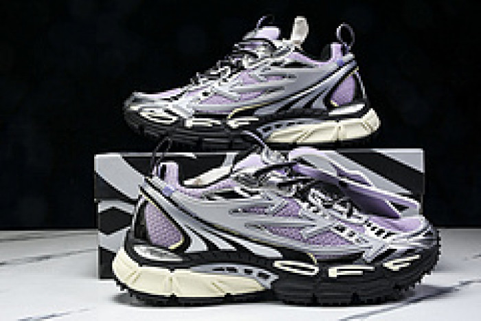 Off-White c/o Virgil Abloh