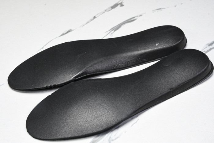 Off-White c/o Virgil Abloh