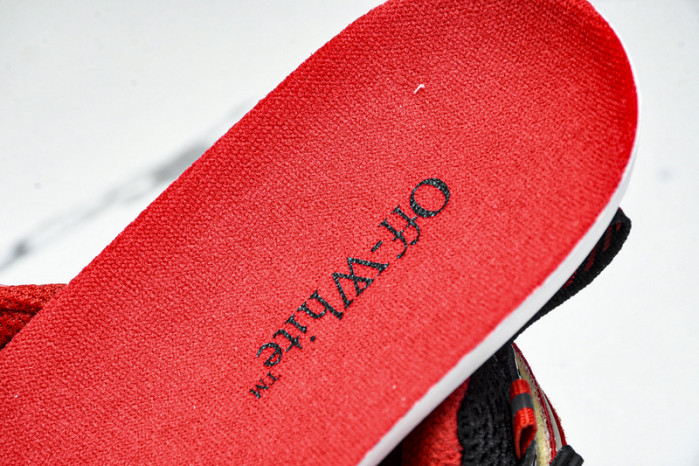 Off-White c/o Virgil Abloh