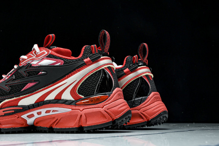 Off-White c/o Virgil Abloh