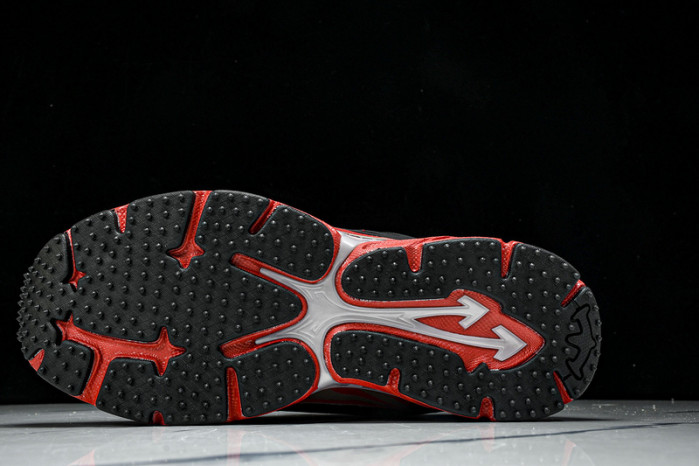 Off-White c/o Virgil Abloh