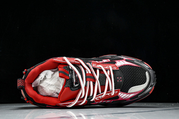 Off-White c/o Virgil Abloh