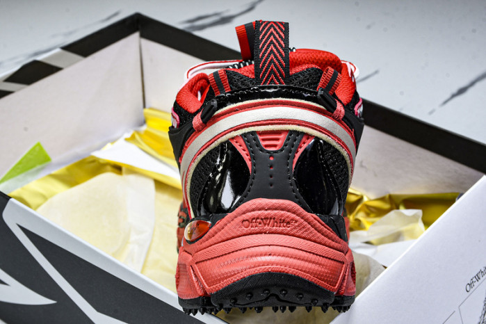 Off-White c/o Virgil Abloh