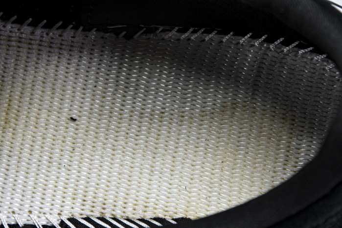 Off-White c/o Virgil Abloh