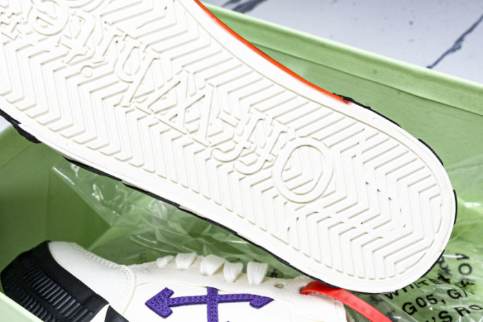 Off-White c/o Virgil Abloh