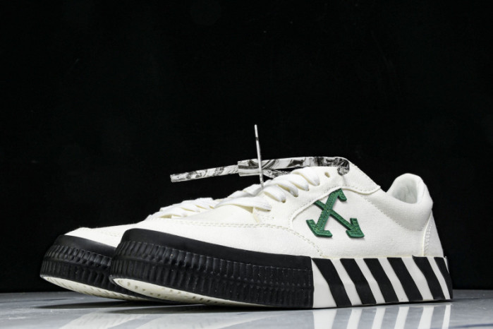 Off-White c/o Virgil Abloh