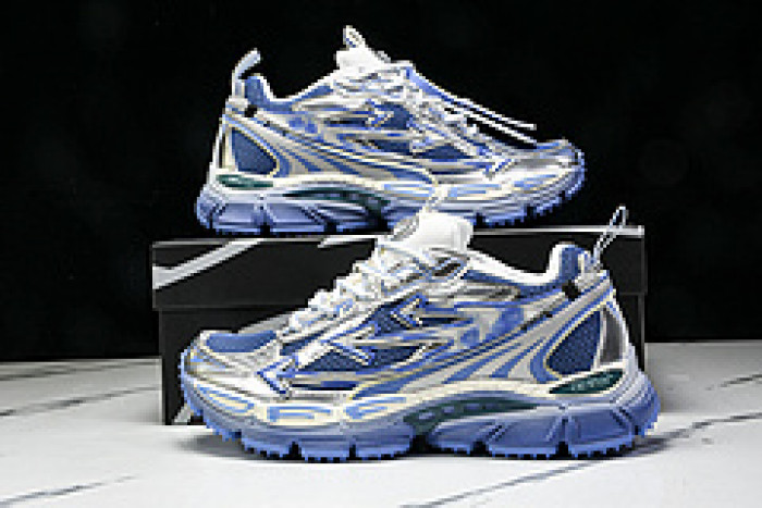 Off-White c/o Virgil Abloh