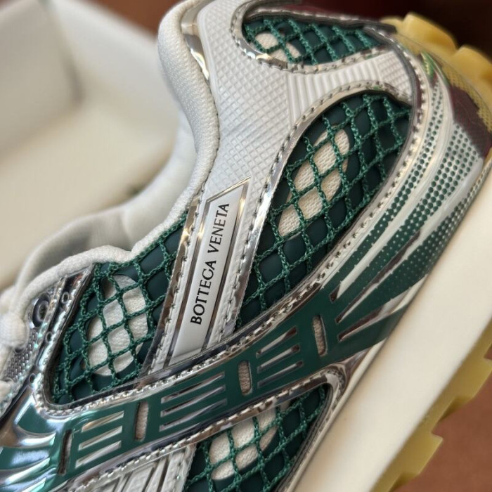 Bo*te*ga Ve*ne*ta BV061