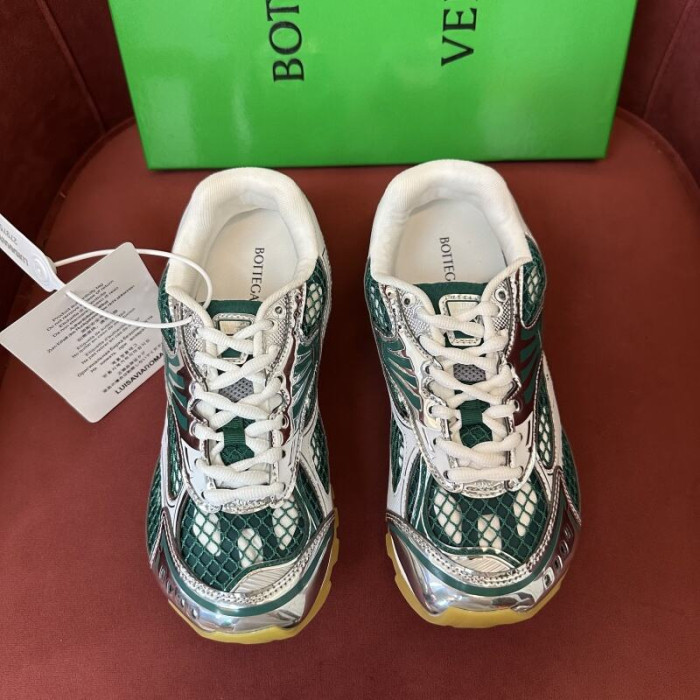 Bo*te*ga Ve*ne*ta BV061