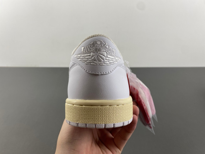 Travis Scott x Air Jordan 1 Low CQ4277-113