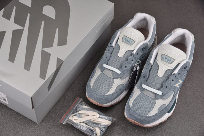 New Balance 992 MiUSA Kith Osaka Pack Men