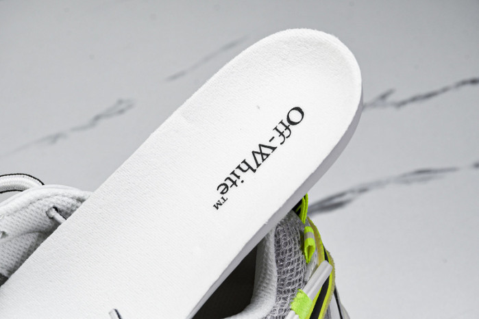 Off-White c/o Virgil Abloh