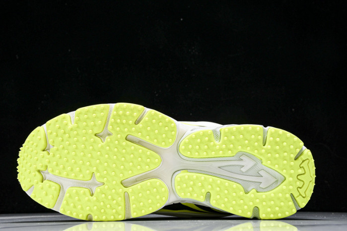 Off-White c/o Virgil Abloh