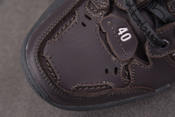 Ba*len*cia*ga Hamptons Worn-Out