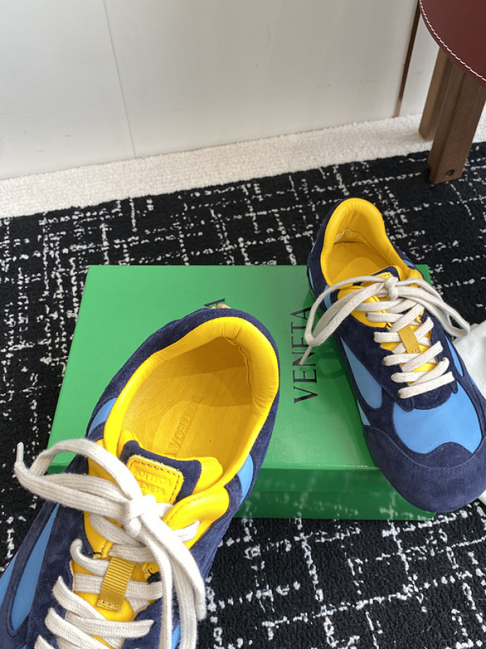 Bo*te*ga Ve*ne*ta BV056